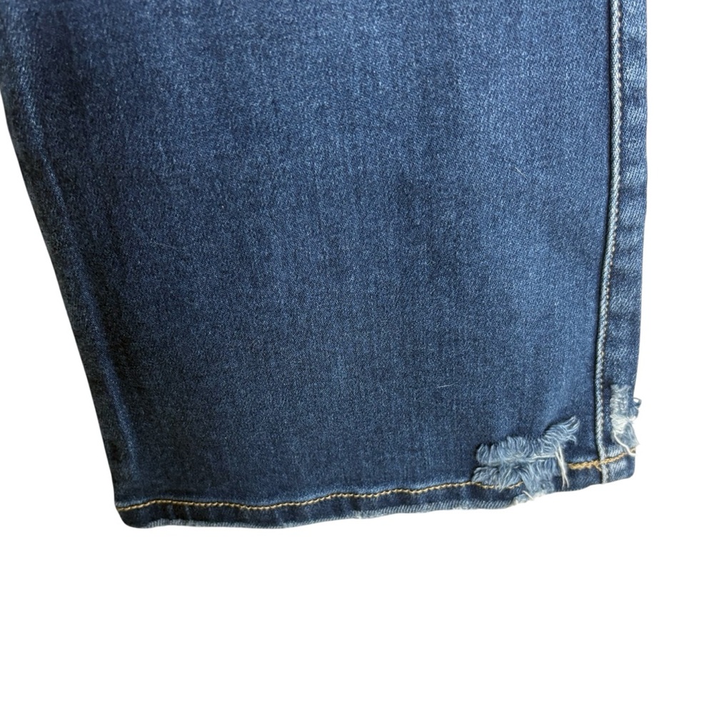 KANCAN NWT Low Rise Crop Flare Jeans in Size 15/31 — NWT — On Trend!!! - Picture 6 of 14